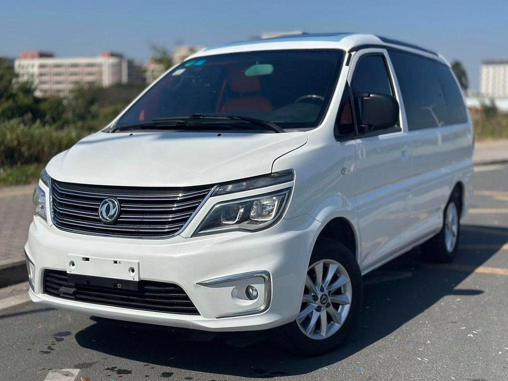 东风风行七座图片(东风风行7座图片)