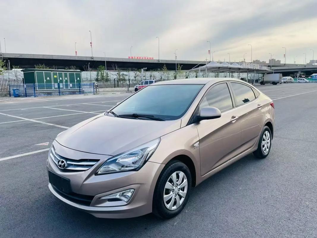 现代瑞纳2015款多少钱,北京现代瑞纳2015年