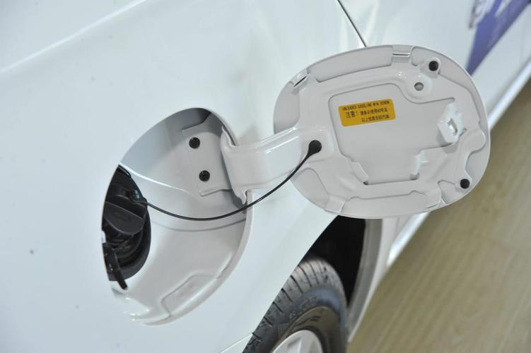 海马福美来油箱多少升 海马福美来油箱亮灯还能跑多少公里