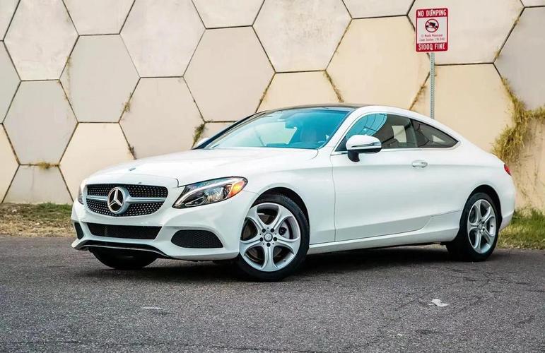 北京奔驰戴克c300 北京奔驰戴克300c报价