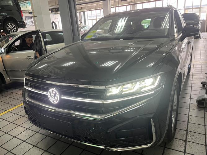 平行进口途锐柴油版/柴油版途锐v6天津平行进口