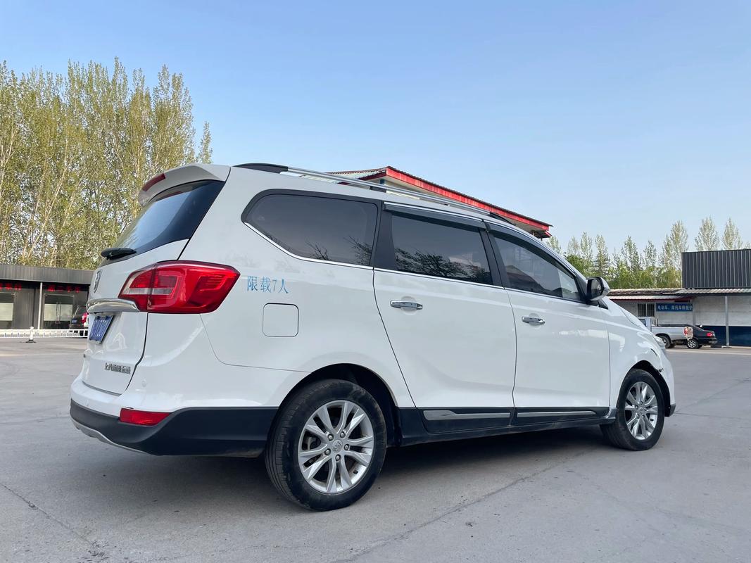 广东宝骏730最新报价(广东宝骏730最新报价表)