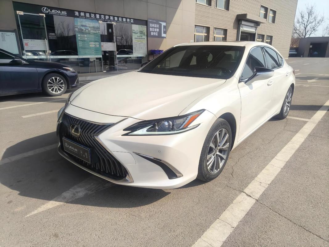 【雷克萨斯es200价格和图片,雷克萨斯es200的报价】