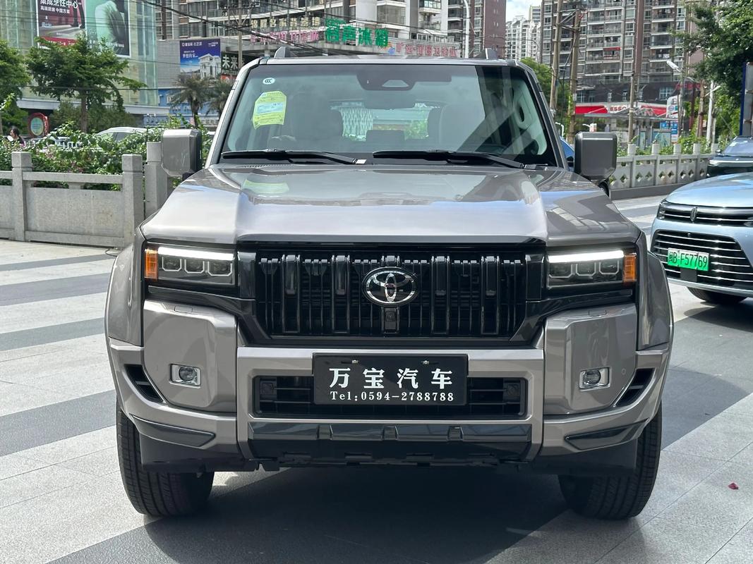 【国产丰田普拉多,国产丰田普拉多2025款爬坡视频】