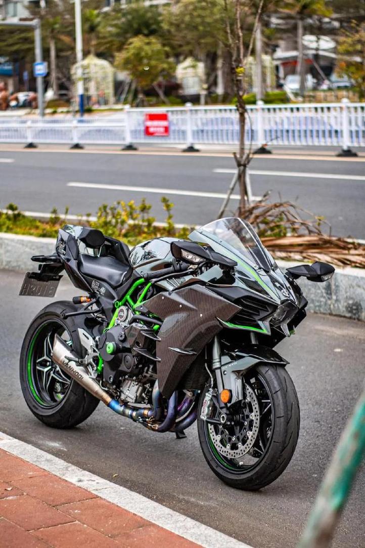 川崎h2r加速,川崎h2r加速到300多少秒