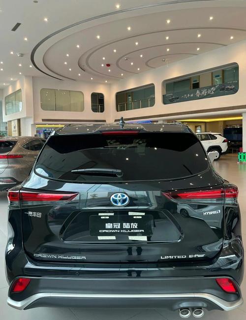 丰田皇冠陆放报价及图片/丰田皇冠陆放最新价格