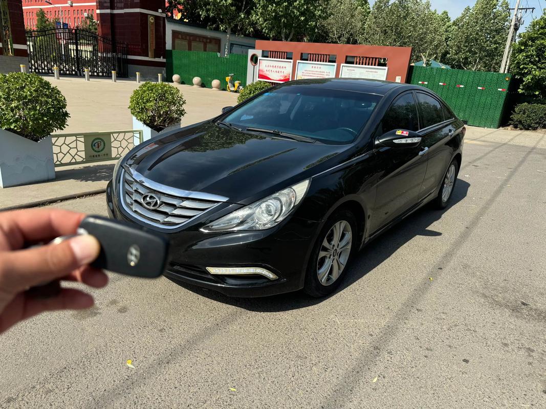 【12年现代索八油耗,现代索八20油耗】